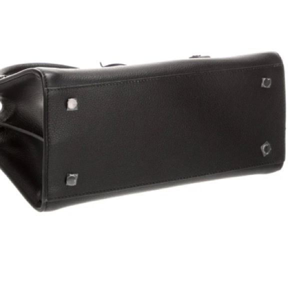 Le Tanneur Emilie Medium Pebble Grained Handbag - Picture 3 of 4